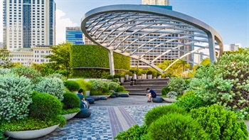 The stage and steps with the trellis in front is a very theatrical space with a lot of seating that is oriented to the views of the harbor.